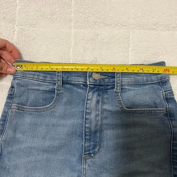 GARAGE HIGH RISE DENIM SHORTS - Picture 6 of 7